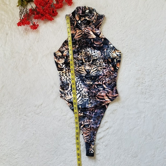 Roberto Cavalli Velvet Leopard Print Bodysuit - Picture 5 of 9